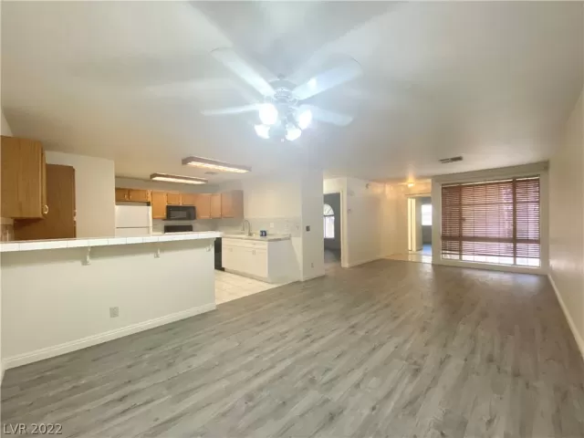 MLS: 2408882 Condo For Sale