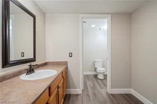 Photo #3: 2408906 Listing 