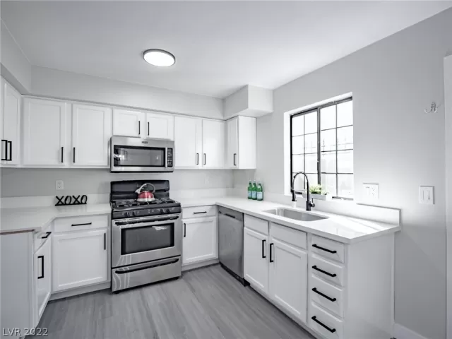 MLS: 2408931 Condo For Sale