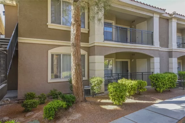 MLS: 2408967 Condo For Sale