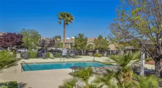 Photo #3: 2408967 Listing 