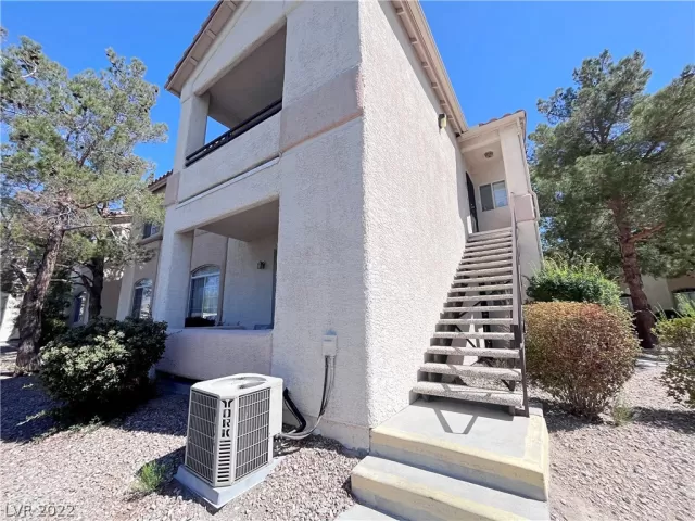MLS: 2408994 Condo For Sale