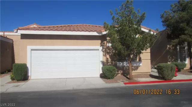 MLS: 2409035 Condo For Sale