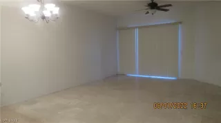 Photo #1: 2409035 Listing 