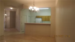 Photo #3: 2409035 Listing 