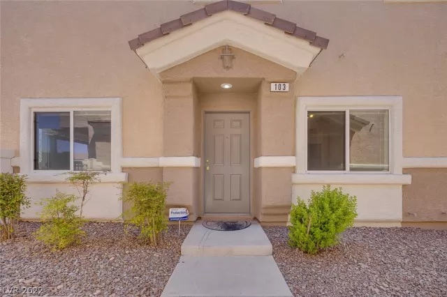 MLS: 2409043 Condo For Sale