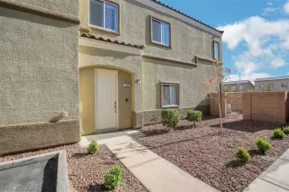 Photo #3: 2409120 Listing 