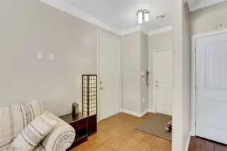 Photo #4: 2409120 Listing 