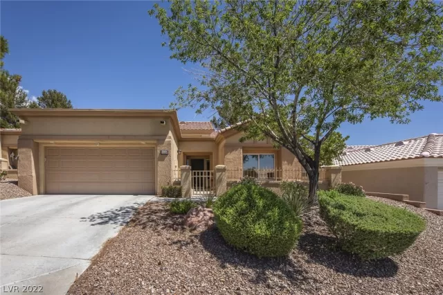 MLS: 2409143 Condo For Sale