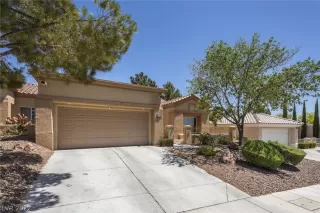 Photo #1: 2409143 Listing 