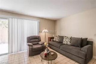 Photo #4: 2409200 Listing 