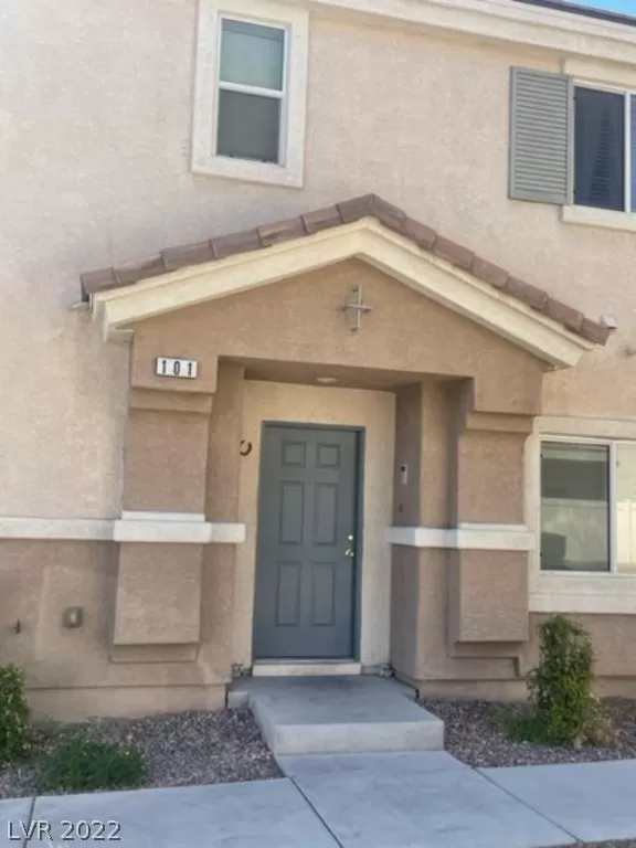 MLS: 2409262 Condo For Sale