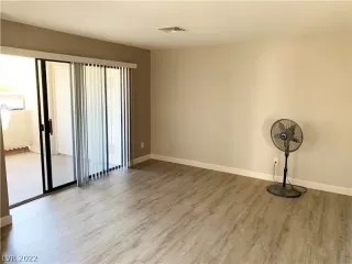 Photo #1: 2409316 Listing