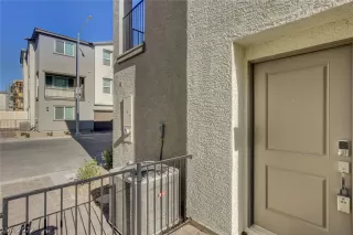 Photo #2: 2409345 Listing