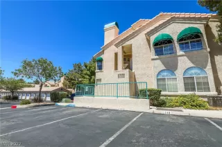 Photo #3: 2409350 Listing 