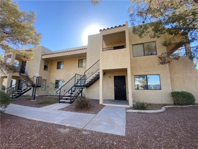 MLS: 2409363 Condo For Sale