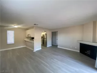 Photo #2: 2409363 Listing 