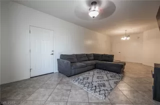 Photo #6: 2409450 Listing 