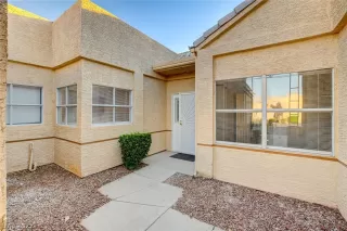 Photo #1: 2409692 Listing 