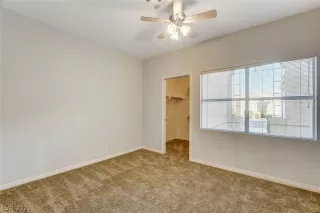 Photo #4: 2409692 Listing 