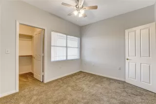 Photo #5: 2409692 Listing 