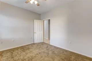 Photo #6: 2409692 Listing 