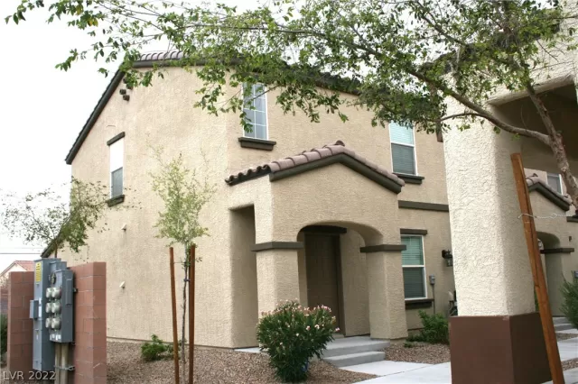 MLS: 2409717 Condo For Sale