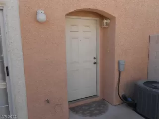 Photo #3: 2409761 Listing 