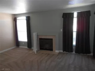 Photo #4: 2409761 Listing 