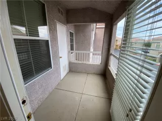 Photo #6: 2409797 Listing 