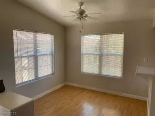 Photo #4: 2409800 Listing