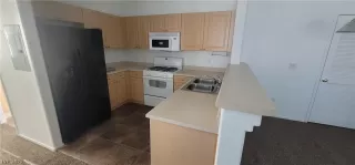 Photo #3: 2409813 Listing 