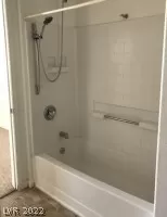 Photo #4: 2409826 Listing