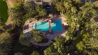 Photo #4: 2409829 Listing 