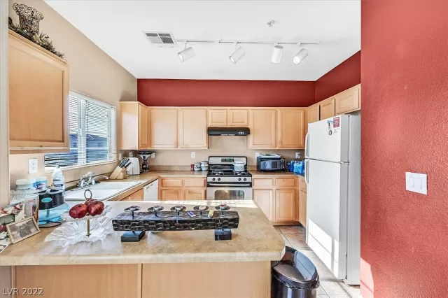 MLS: 2409879 Condo For Sale