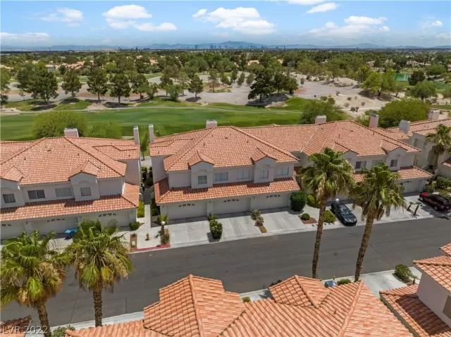 MLS: 2409950 Condo For Sale