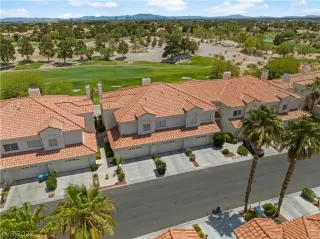 Photo #1: 2409950 Listing