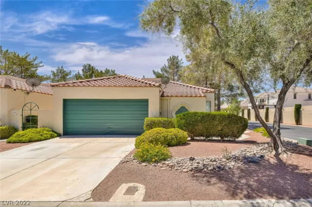 MLS: 2409963 Condo For Sale