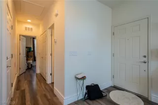 Photo #6: 2410002 Listing