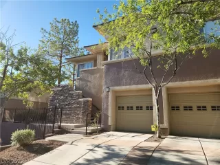 Photo #1: 2410019 Listing 