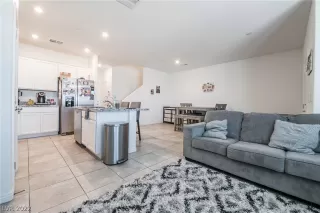 Photo #2: 2410020 Listing