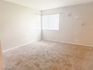 Photo #4: 2410067 Listing 