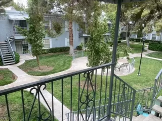 Photo #2: 2410090 Listing 