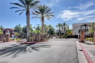 Photo #1: 2410116 Listing 