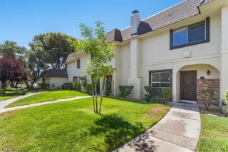 Photo #1: 2410157 Listing