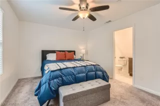 Photo #2: 2410235 Listing