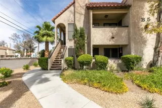 Photo #1: 2410266 Listing