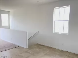 Photo #5: 2410292 Listing 