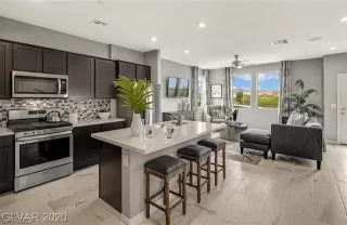 Photo #6: 2410292 Listing 