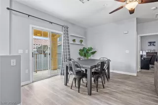 Photo #5: 2410363 Listing 